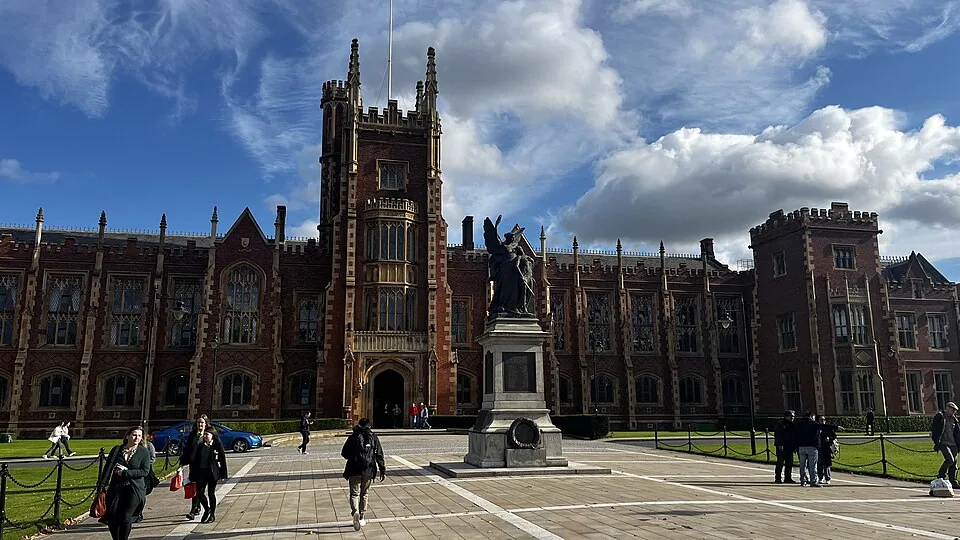 Queen's University Belfast 캠퍼스·시설 사진